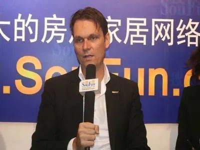 »ô¿Ë¼Ñ¼¯ÍÅCEO Leslie Janusz Hooker »ô¿Ë¼Ñ¼¯ÍÅCEO Leslie Janusz Hooker