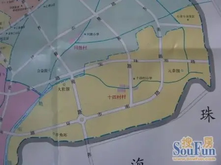 这座小桥一边是 十四村地处珠海和中山交界处,隶属中山坦洲镇,与珠海