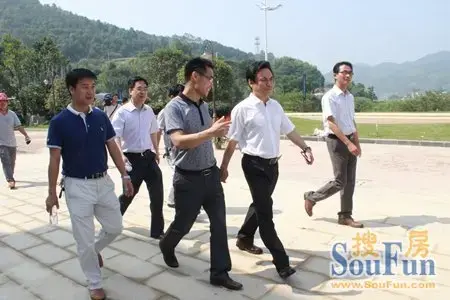 蕉城区委书记王世雄一行到宁德碧桂园视察   