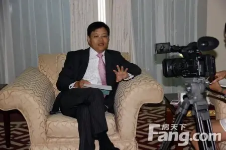 专访九洲控股集团总经理,珠海控股行政总裁黄鑫
