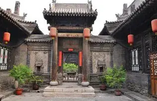 积累了相当财富,在山西平川地区,修建砖瓦房极为盛行,一般是四合院