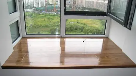 飘窗台面材料可选择的木材主要指的是复合地板.