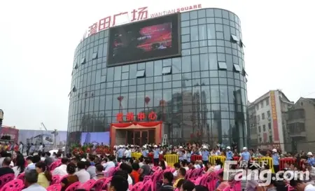 湾田广场为兑现城市梦想而来的第一步,这一小步也是新邵发展的一大步