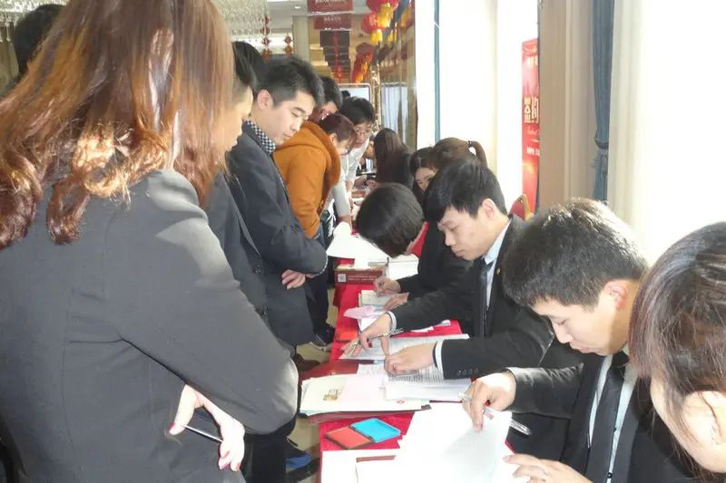 领秀华府 领冠全城首开售罄 领秀华府 领冠全城首开售罄