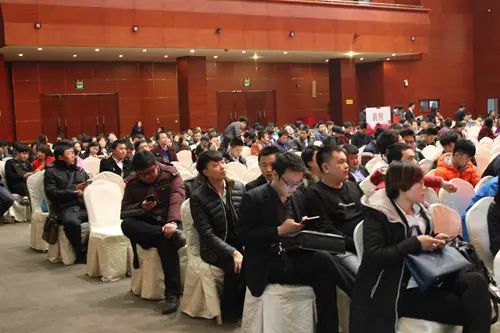隆基泰和万和奥城千人誓师大会盛大举行 隆基泰和万和奥城千人誓师大会盛大举行