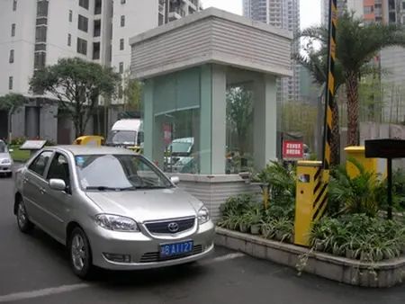 在南昌买小产权房违法吗? 南昌的小产权房买了有风险吗? 在南昌买小产权房违法吗? 南昌的小产权房买了有风险吗?