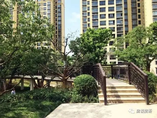 房价