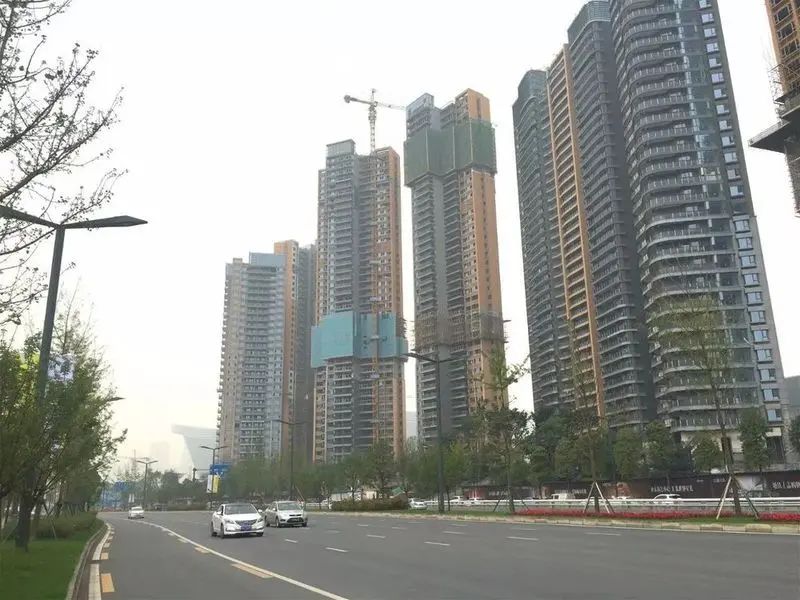 房价