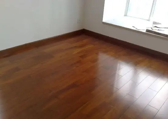 ·¿¼Û