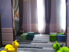 莲城大道旁,小区人车分流,小区绿优美!