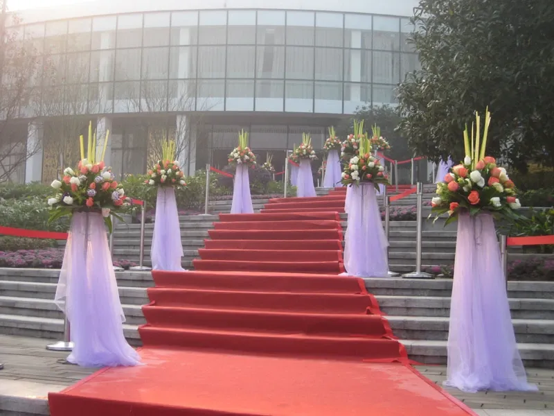 售楼部选房入场通道,有点走红地毯的感觉.