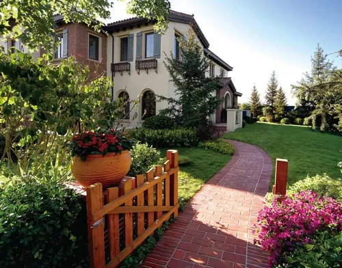 龙湖香醍溪岸预计下半年开盘临时接待处已开放