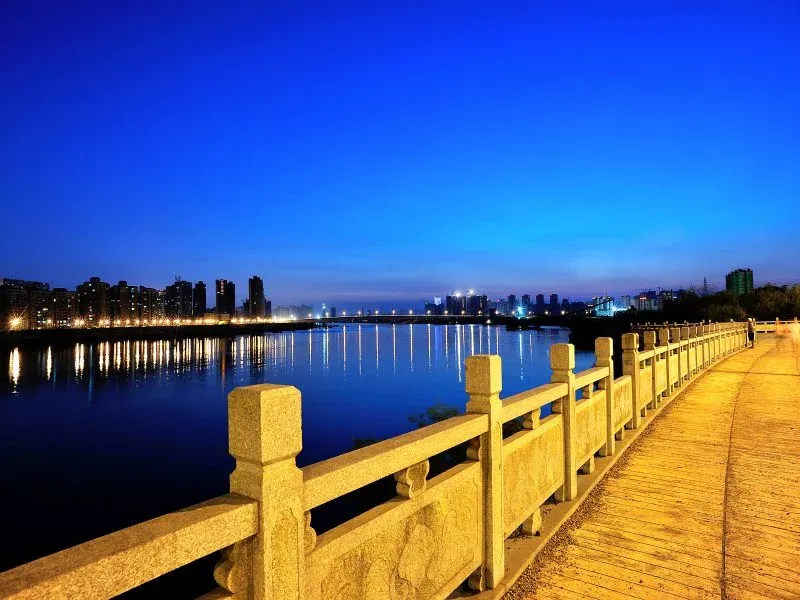 庄园心伽泊周边配套 