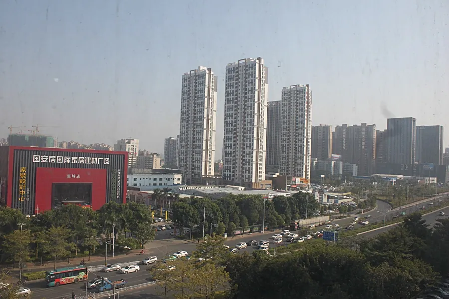 三环装饰城二期在售9-19平商铺 均价约15000元/平