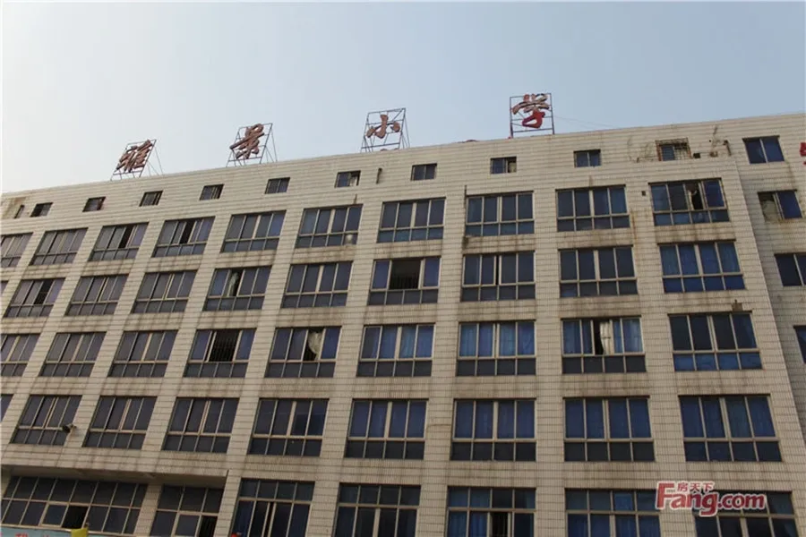 31路,18路,16路,15路,5路,1路,36路,602路,k4路,602a路,46路到前山站