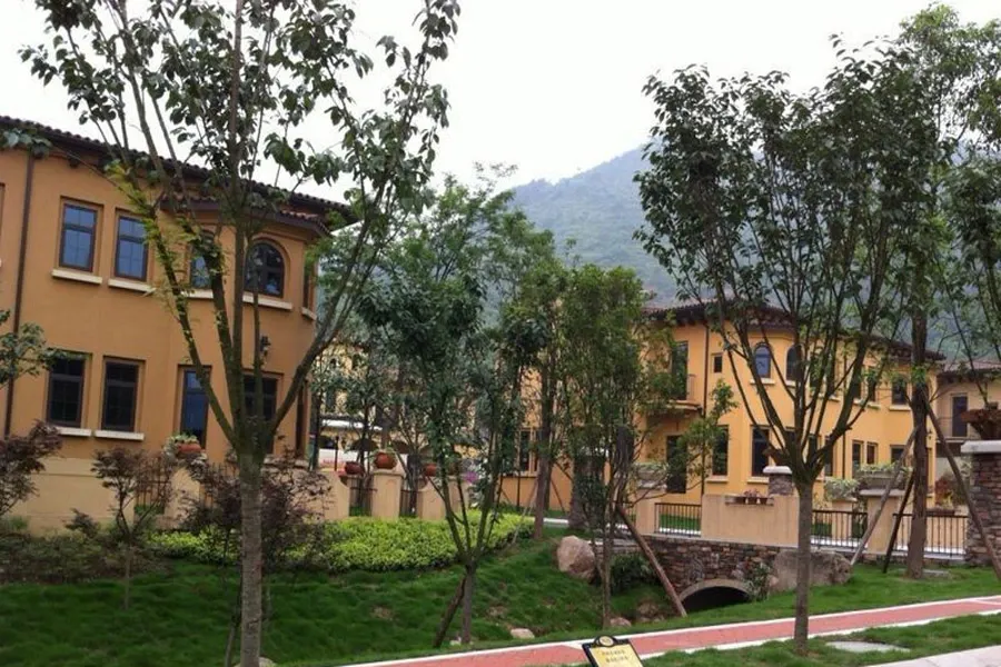 上邦山居岁月怎么样?我怀恋的小蜡笔:配套很丰富,很完善了,生活方