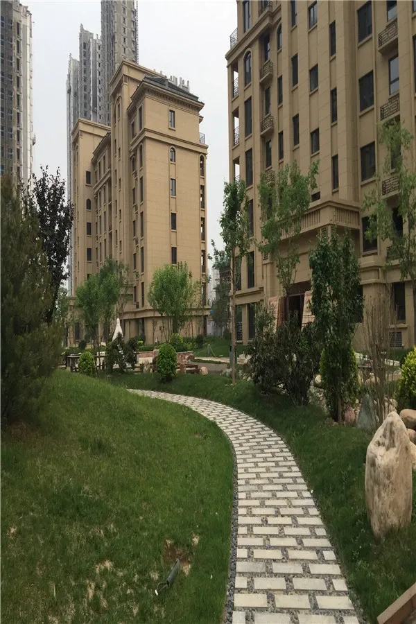 紫林湾分为2期开发,一期住宅包括洋房,高层,施工封顶,预计2016年年底