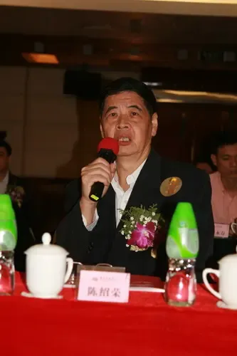 华南农业大学林学院的陈绍荣先生答记者问