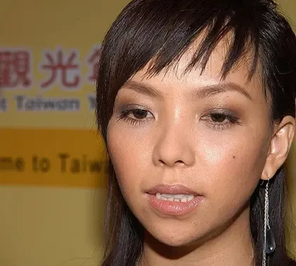 隐藏在房内的秘密 39位明星脸部瑕疵大揭密