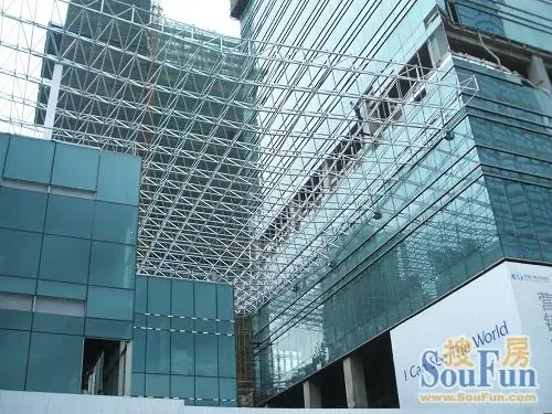 深圳cbd高度诞生8226皇岗世纪隆重封顶