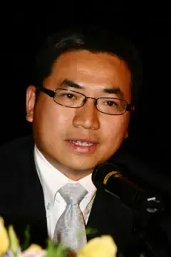 现任华侨城集团公司副总裁,深圳华侨城房地产有限公司