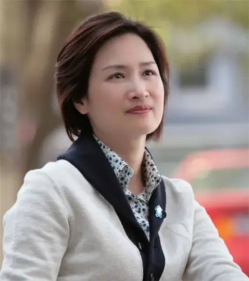 潘霞鸣:搜房网会成为购房者,开发商,政府更贴心的朋友