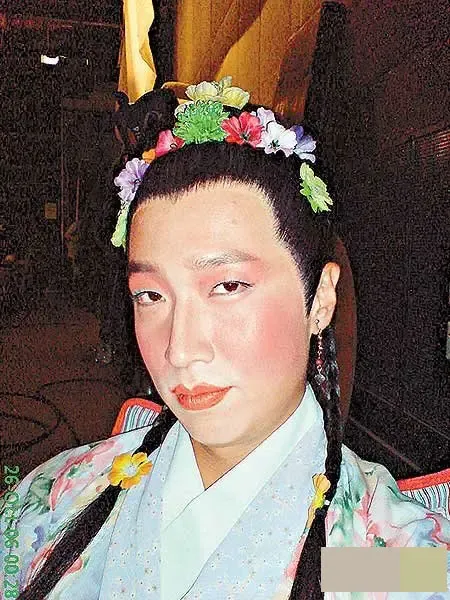 劲爆囧人集结号盘点明星惨遭抓拍的雷人家居丑照图