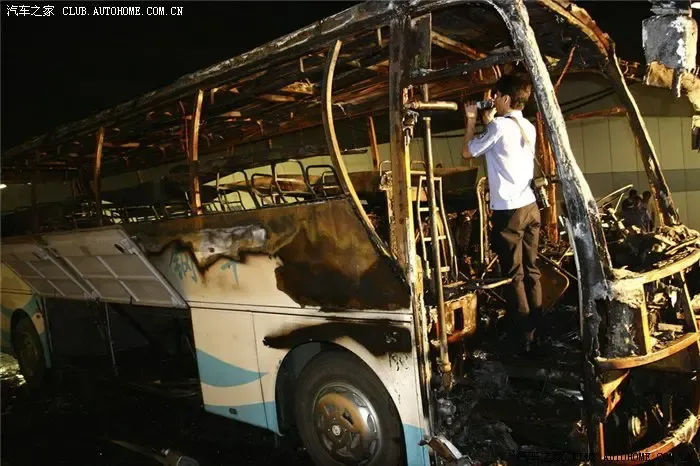 无锡惠山隧道交通恢复 火灾造24人当场死亡(图)