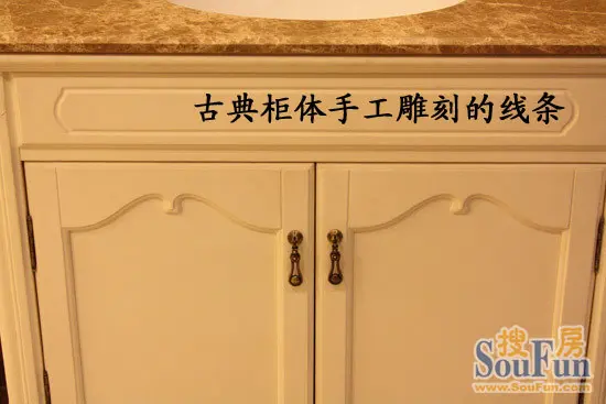 测评：恒洁卫浴古典浴室柜 个性高柜增添时尚韵味
