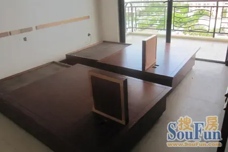 克拉码头非毛坯接近尾声 8月31日业主荣耀入住