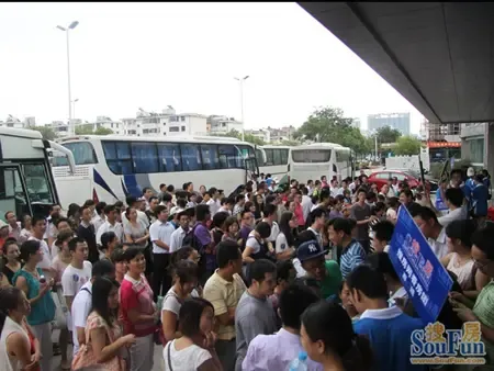 探索无界阳光：让光明触手可及