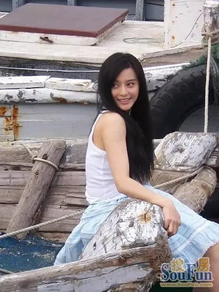 一线明星跳槽层出不穷 周迅单飞,黄晓明投寰亚