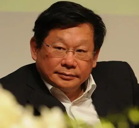 [摘要] 全国政协委员,广州富力房地产集团老总张力语出惊人:"以前我们