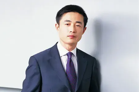 复地集团董事长范伟简介