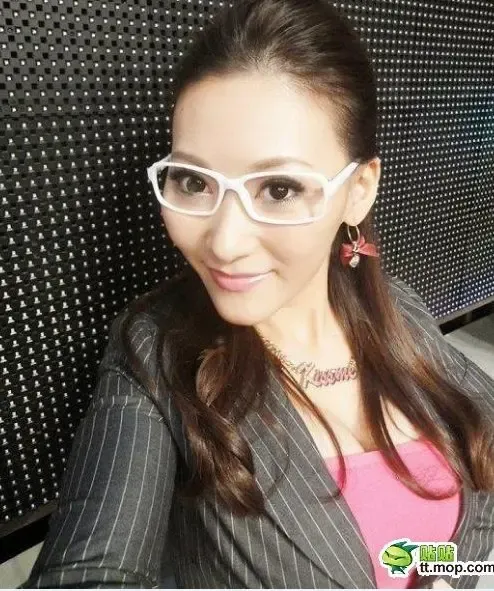 《非诚勿扰》被网友热捧火辣美女俞夏 那叫一个有料_房产资讯-北京房