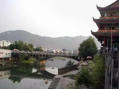 上塘人口_进长寿之乡探寻长寿基因之上塘中心城区