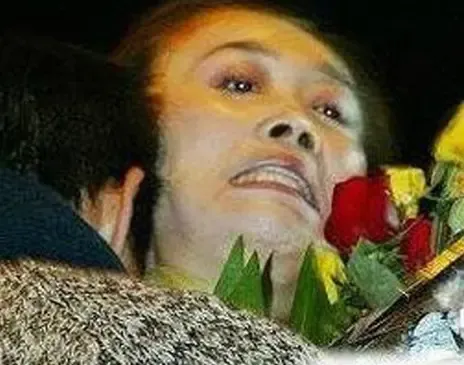 明星尴尬出丑瞬间集锦爆笑