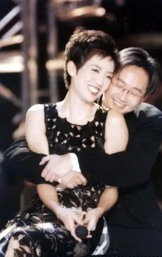 梅艳芳七周年忌看昔日歌后的绝版家居照组图