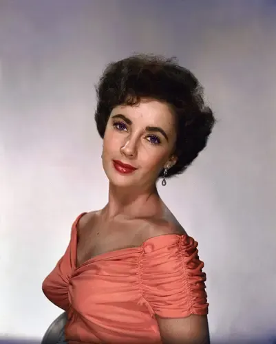 埃及艳后伊丽莎白泰勒逝世临终自传爆骇人八卦