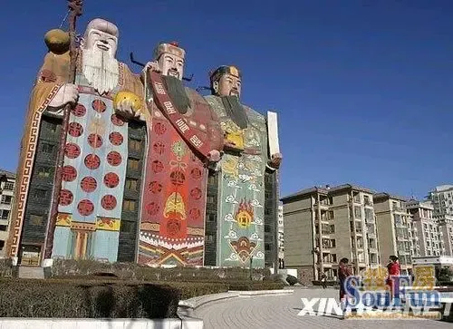 中国最彪悍建筑财神造型雷人10大丑陋建筑