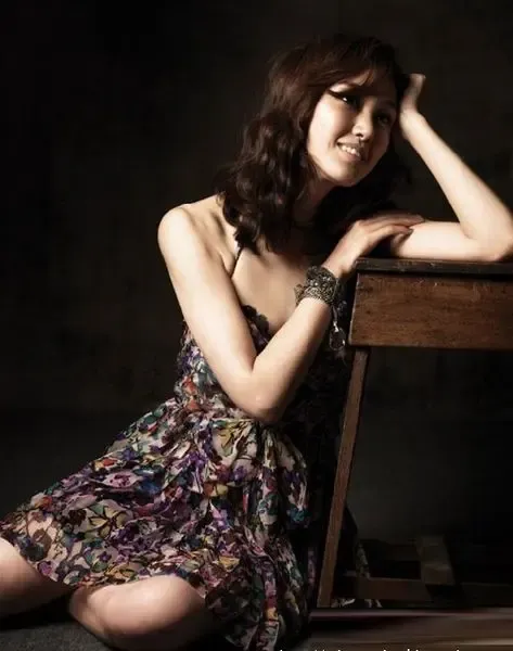 宋智善疑因韩国棒球选手朴泰勋自杀宋智善身前家居照曝光图