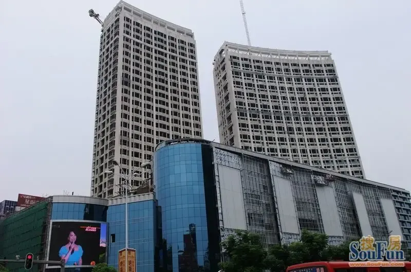 卓悦广场led大屏幕开播 图赏 外立面-宜昌新房网-房天下