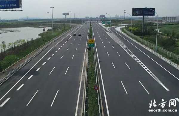 承等三条高速将完工后年市区外形成高速环线    改造后的津滨高速公路