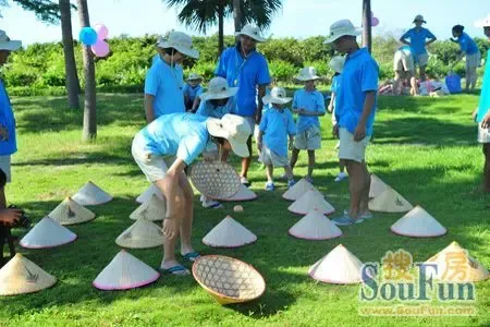 挑战了沙滩寻宝,水果对对碰,水上橄榄球等益智游戏