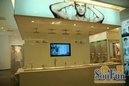 汉斯格雅展厅,入门便是一排花洒与龙头