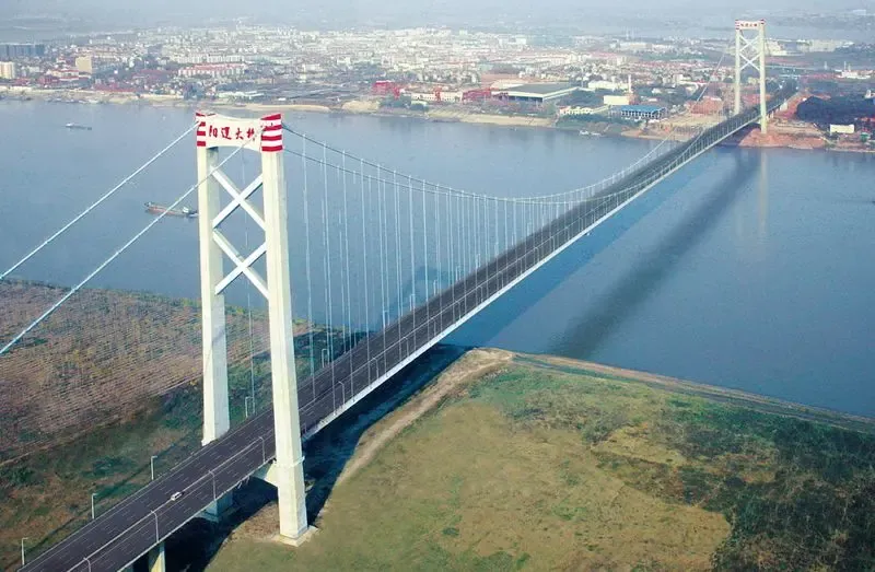 武汉东湖光谷大桥主体全面贯通(图)
