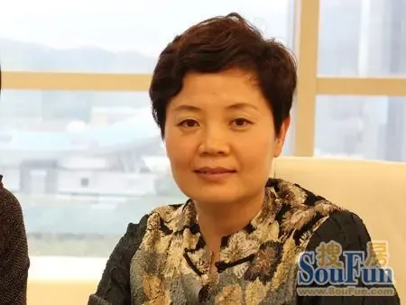 祝福2012年 时尚集团运营总监田鸿向房天下友拜年