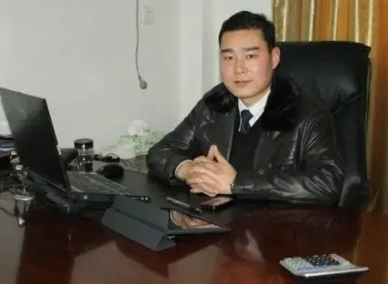 活动期间,房天下联合50城发起家居精英超级访谈,通过资深家居人的视角