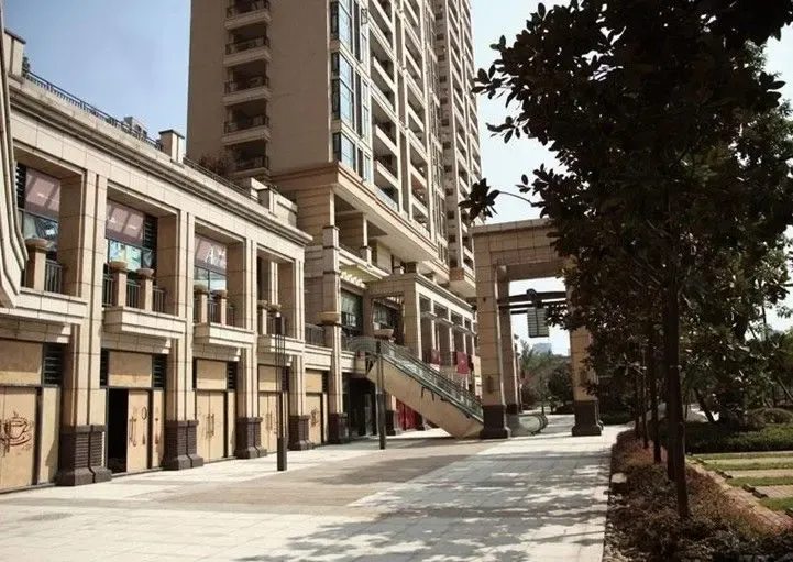 重庆北滨路全新升级 招商江湾广场商铺受追捧