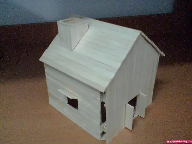 手工制作的房子模型一次性筷子的环保创意